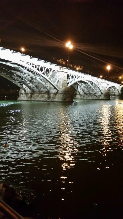 شقة Rincon De Nati Triana إشبيلية المظهر الخارجي الصورة